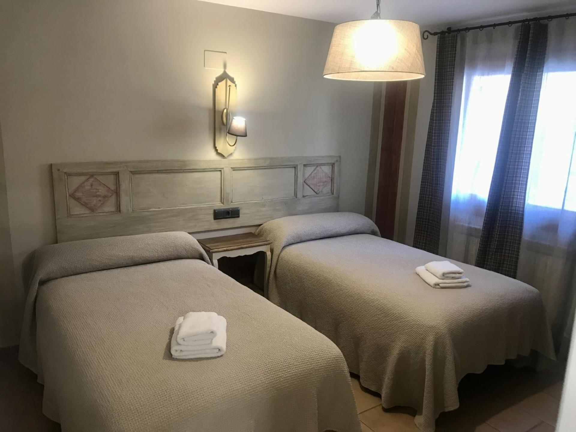 Apartamentos Blasco Tramacastilla de Tena Esterno foto